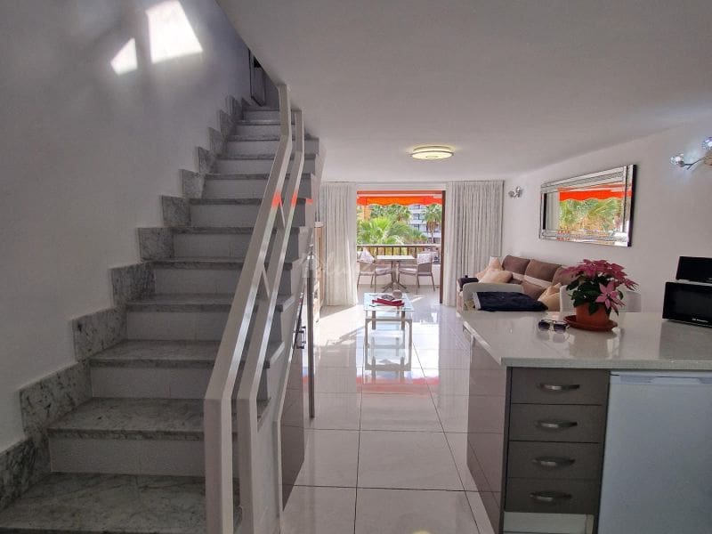 1 bedroom Apartment for sale in Playa de las Americas with pool - € 599,000 (Ref: 8157778)