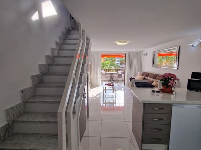 1 bedroom Apartment for sale in Playa de las Americas, Arona with pool - € 599,000 (Ref: 8157778)