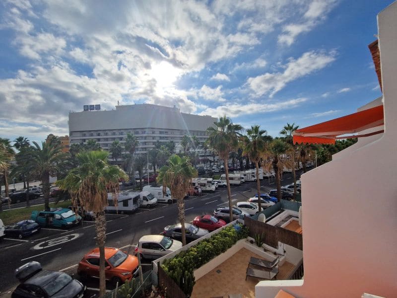 1 bedroom Apartment for sale in Playa de las Americas with pool - € 599,000 (Ref: 8157778)