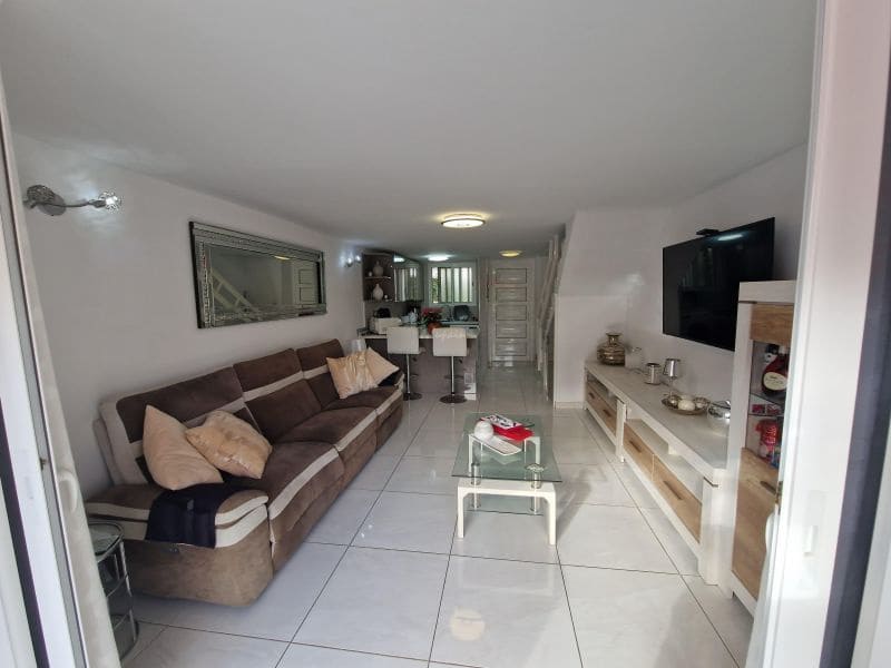 1 bedroom Apartment for sale in Playa de las Americas with pool - € 599,000 (Ref: 8157778)