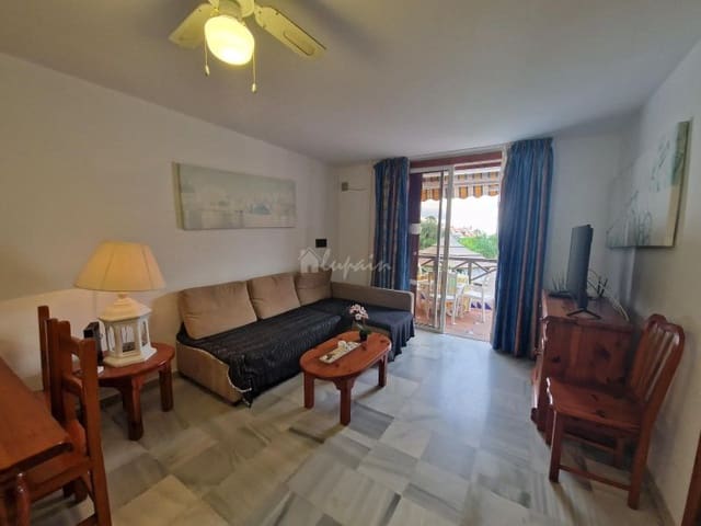 2 soveværelse Lejlighed til salg i Playa de las Americas, Arona med swimmingpool - € 699.000 (Ref: 8171977)