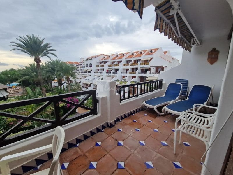 2 bedroom Apartment for sale in Playa de las Americas with pool - € 699,000 (Ref: 8171977)