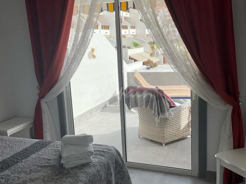 2 bedroom Apartment for sale in Playa de las Americas with pool - € 840,000 (Ref: 8182059)