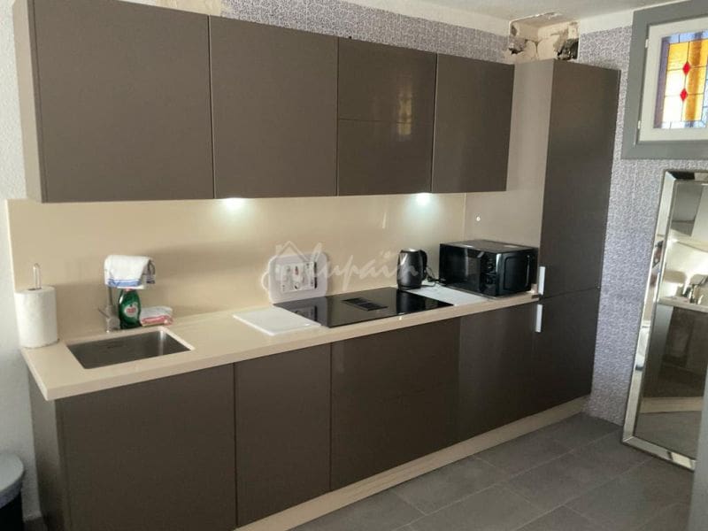 2 bedroom Apartment for sale in Playa de las Americas with pool - € 840,000 (Ref: 8182059)