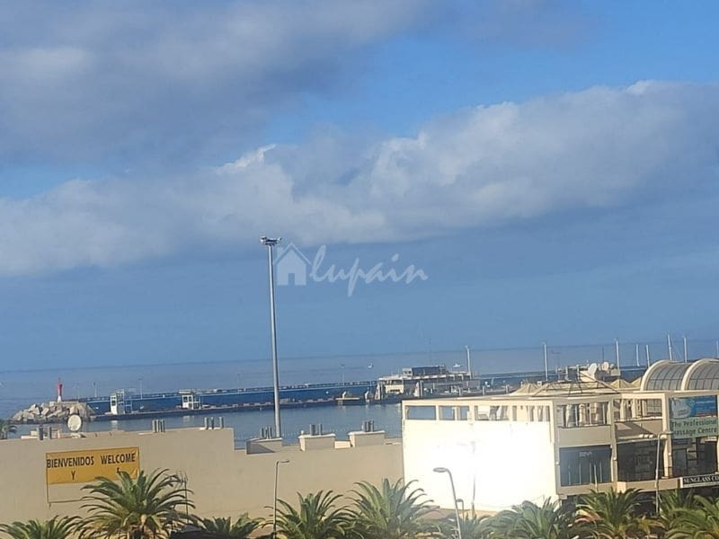 3 bedroom Apartment for sale in Los Cristianos with pool - € 350,000 (Ref: 8187215)