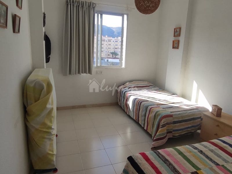 3 bedroom Apartment for sale in Los Cristianos with pool - € 350,000 (Ref: 8187215)