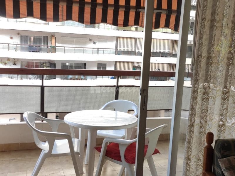 3 bedroom Apartment for sale in Los Cristianos with pool - € 350,000 (Ref: 8187215)