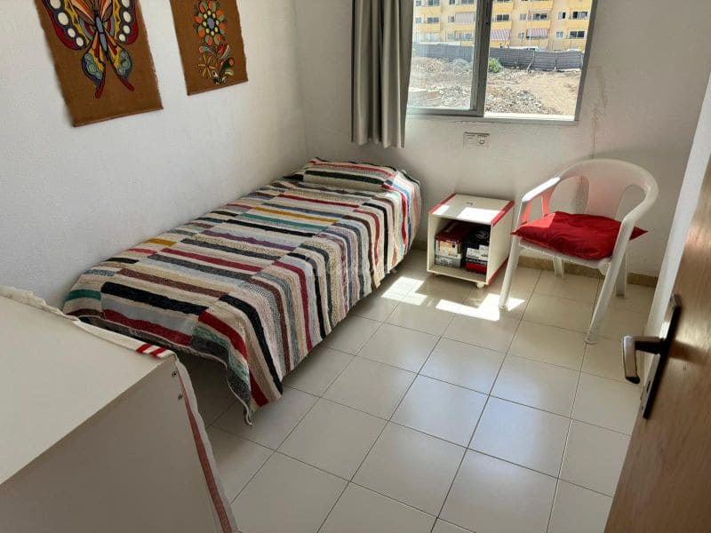 3 bedroom Apartment for sale in Los Cristianos with pool - € 350,000 (Ref: 8187215)