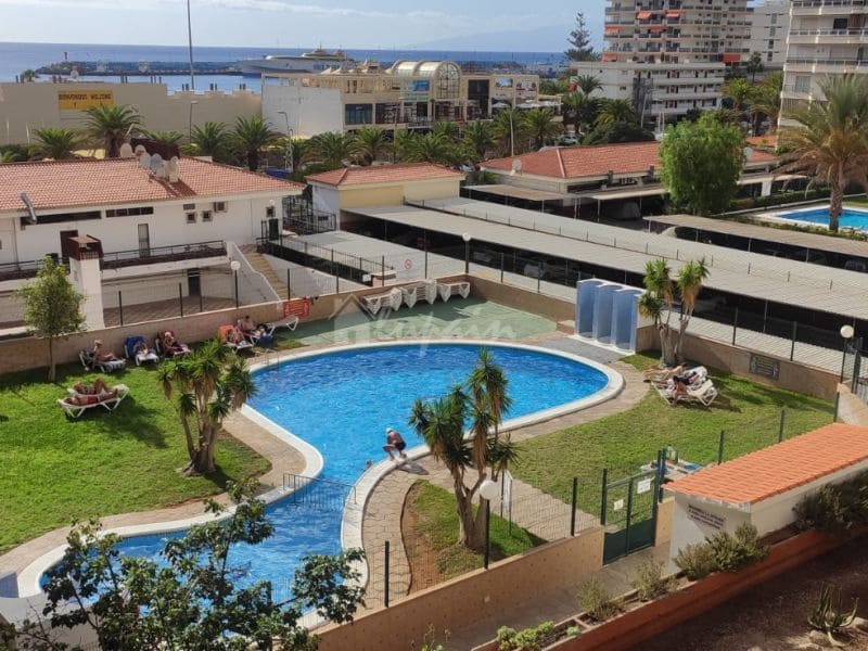 3 bedroom Apartment for sale in Los Cristianos with pool - € 350,000 (Ref: 8187215)
