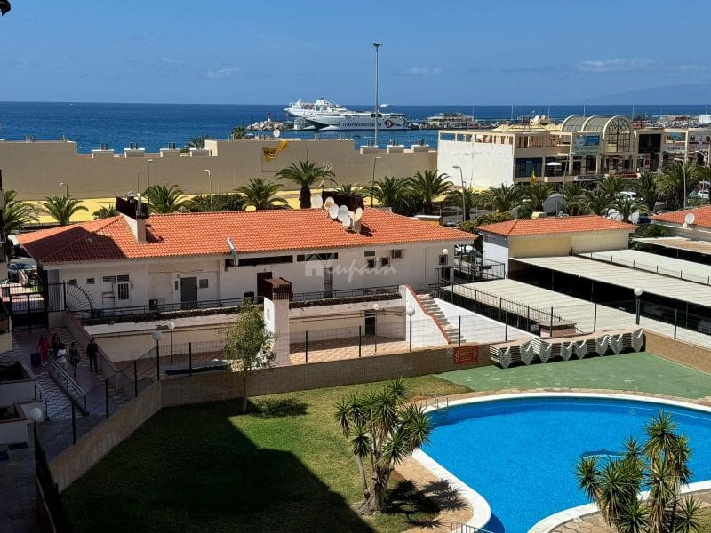 3 bedroom Apartment for sale in Los Cristianos with pool - € 350,000 (Ref: 8187215)
