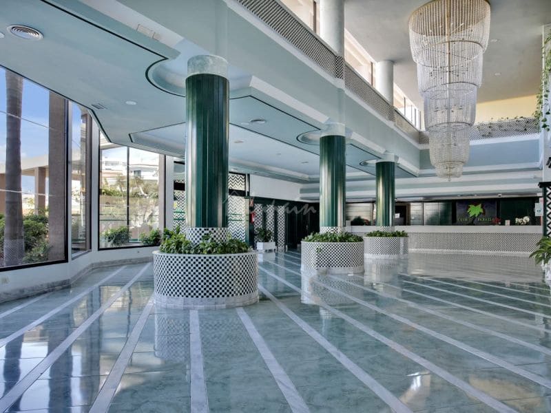 2 sovrum Lägenhet till salu i Playa Paraiso med pool - 319 000 € (Ref: 8198572)