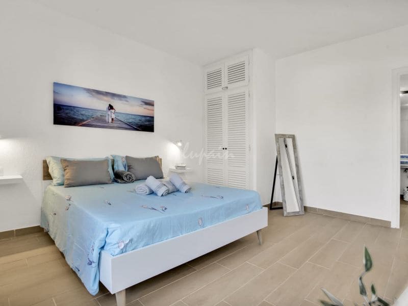 2 sovrum Lägenhet till salu i Playa Paraiso med pool - 319 000 € (Ref: 8198572)