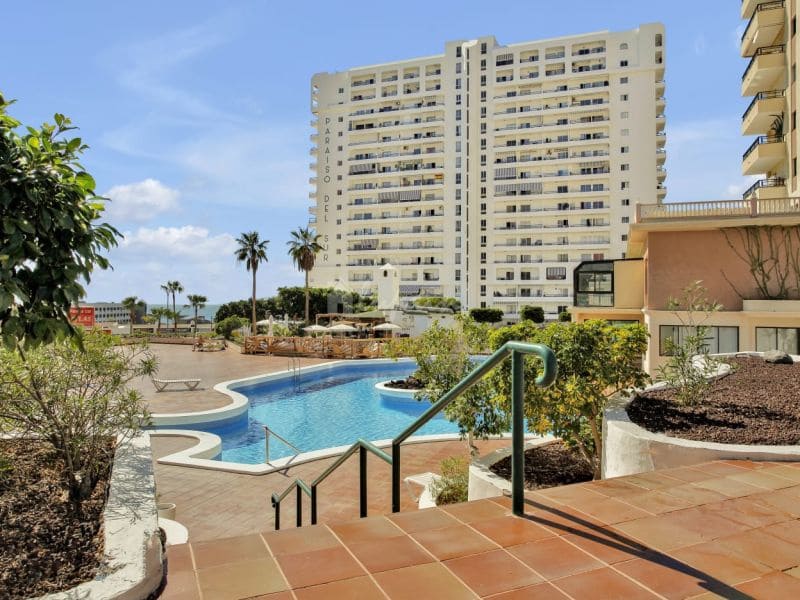 2 sovrum Lägenhet till salu i Playa Paraiso med pool - 319 000 € (Ref: 8198572)