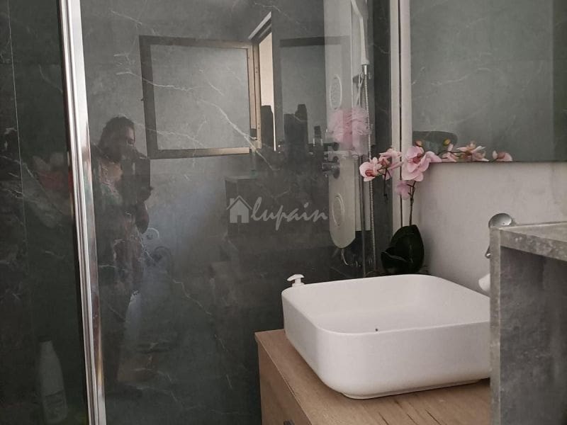 2 quarto Apartamento para venda em Los Cristianos com piscina - 315 000 € (Ref: 8208123)