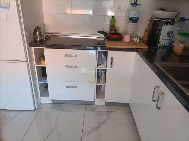 2 soverom Leilighet til salgs i Los Cristianos, Arona med svømmebasseng - € 315 000 (Ref: 8208123)