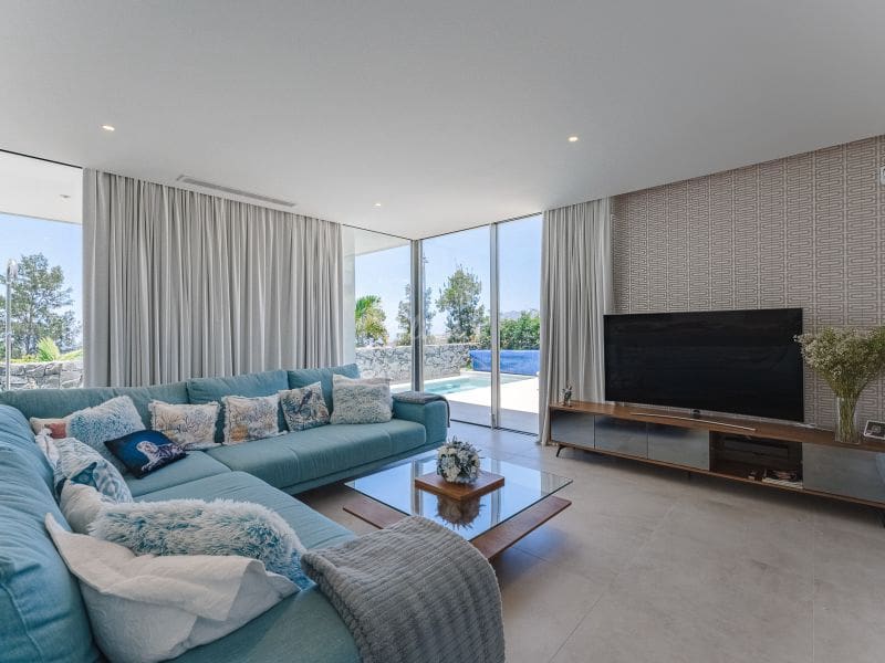 Chalet de 3 habitaciones en Costa Adeje en venta con piscina garaje - 1.698.000 € (Ref: 8212800)