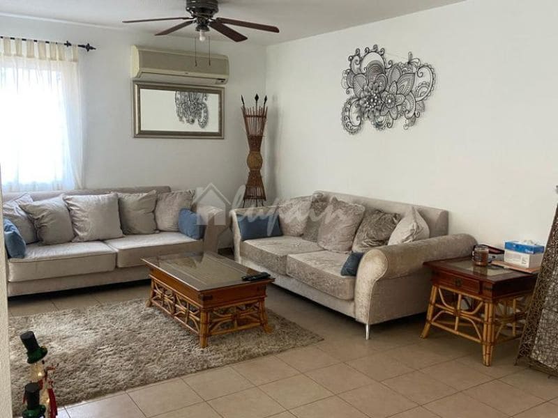 4 soveværelse Byhus til salg i El Madronal med swimmingpool - € 669.000 (Ref: 8222103)