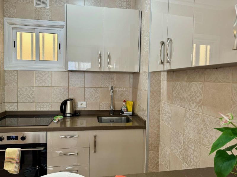 1 soverom Leilighet til salgs i Los Cristianos med svømmebasseng - € 275 000 (Ref: 8277733)