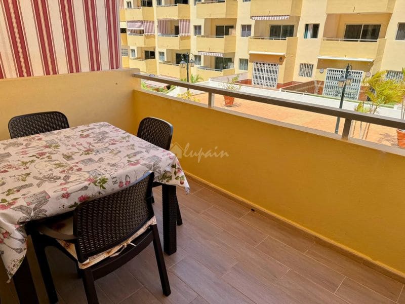 1 soverom Leilighet til salgs i Los Cristianos med svømmebasseng - € 275 000 (Ref: 8277733)