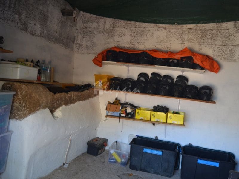 Chalet de 4 habitaciones en Buzanada en venta - 699.000 € (Ref: 8293443)