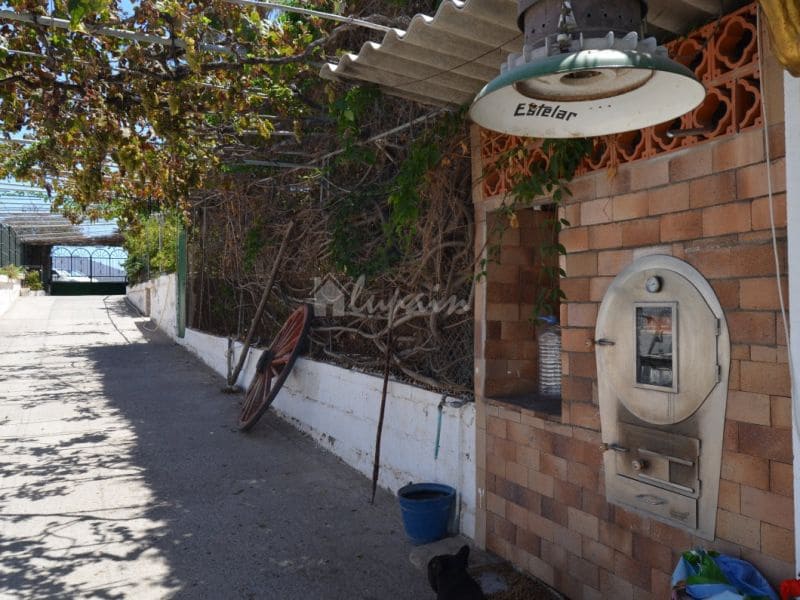 Chalet de 4 habitaciones en Buzanada en venta - 699.000 € (Ref: 8293443)