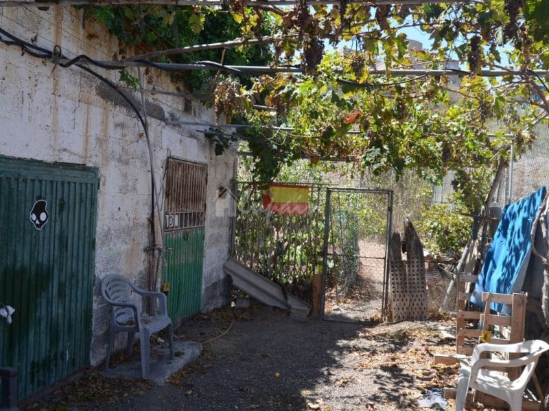 Chalet de 4 habitaciones en Buzanada en venta - 699.000 € (Ref: 8293443)