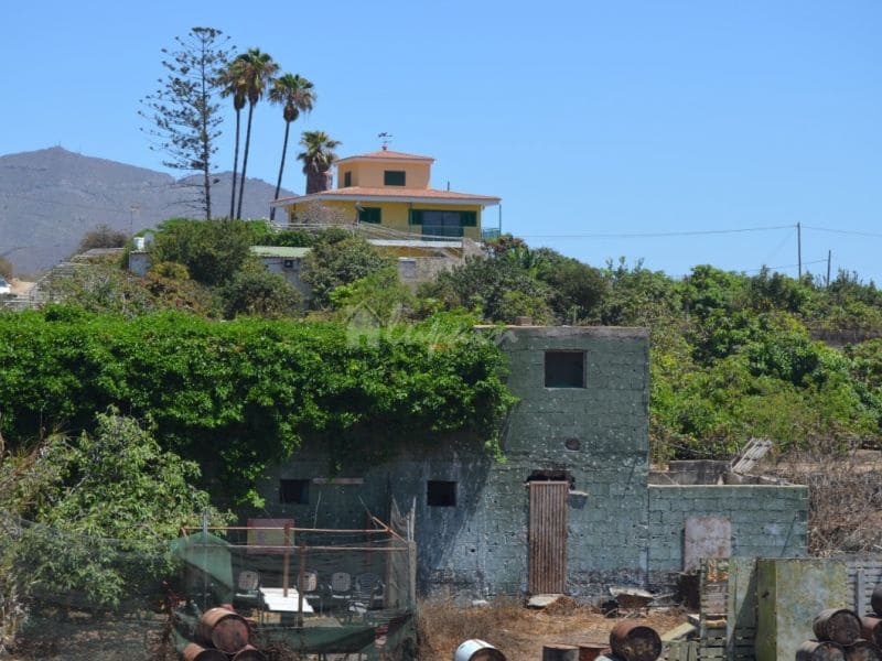 Chalet de 4 habitaciones en Buzanada en venta - 699.000 € (Ref: 8293443)