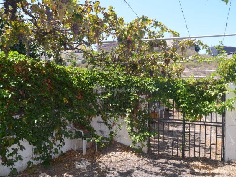 Chalet de 4 habitaciones en Buzanada en venta - 699.000 € (Ref: 8293443)