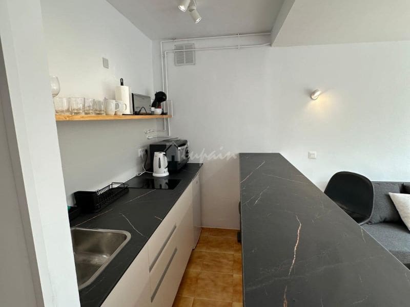 1 makuuhuone Huoneisto myytävänä paikassa Playa de las Americas mukana uima-altaan - 265 000 € (Ref: 8293445)