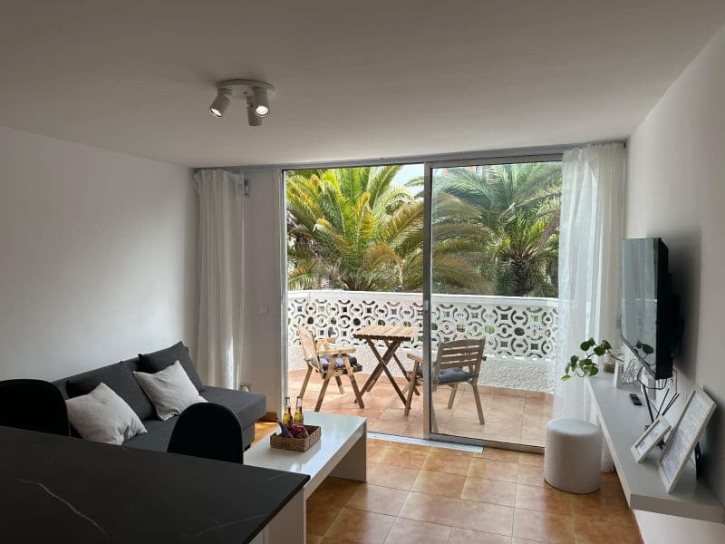 1 makuuhuone Huoneisto myytävänä paikassa Playa de las Americas mukana uima-altaan - 265 000 € (Ref: 8293445)