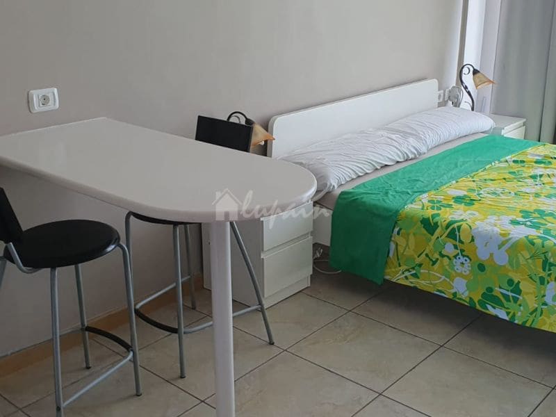 Yksiö myytävänä paikassa Playa de las Americas mukana uima-altaan - 189 000 € (Ref: 8297076)