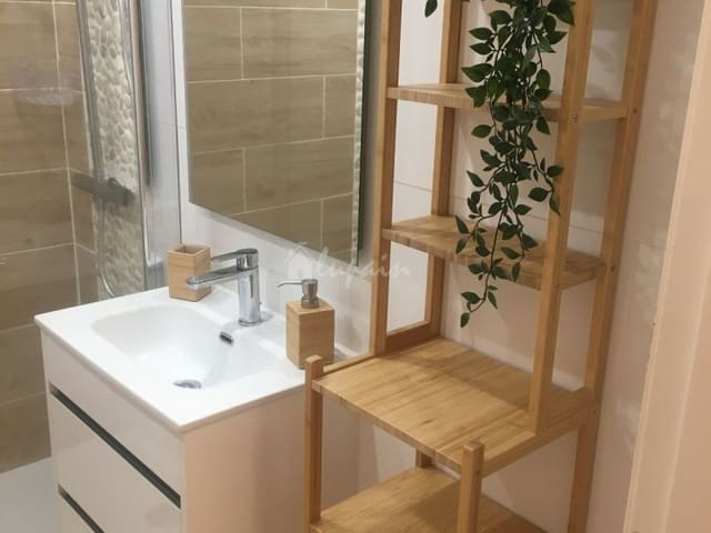 1 soverom Leilighet til salgs i Los Cristianos, Arona med svømmebasseng - € 290 000 (Ref: 8331017)