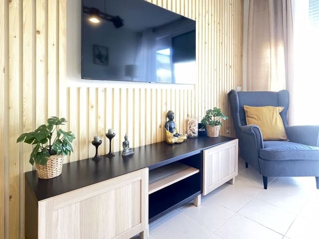 1 sypialnia Apartament na sprzedaż w Puerto Santiago, Santiago del Teide z basenem - 240 000 € (Ref: 8344055)