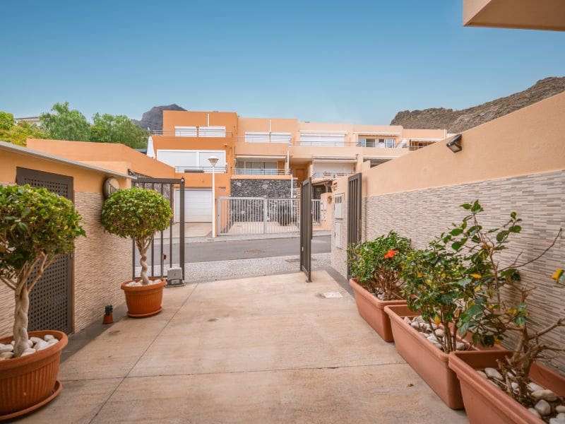 Casa de 3 habitaciones en El Madroñal en venta con piscina - 680.000 € (Ref: 8370130)