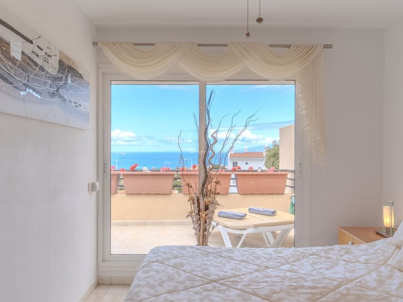 Casa de 3 habitaciones en El Madroñal en venta con piscina - 680.000 € (Ref: 8370130)