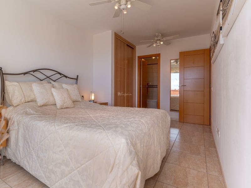 Casa de 3 habitaciones en El Madroñal en venta con piscina - 680.000 € (Ref: 8370130)