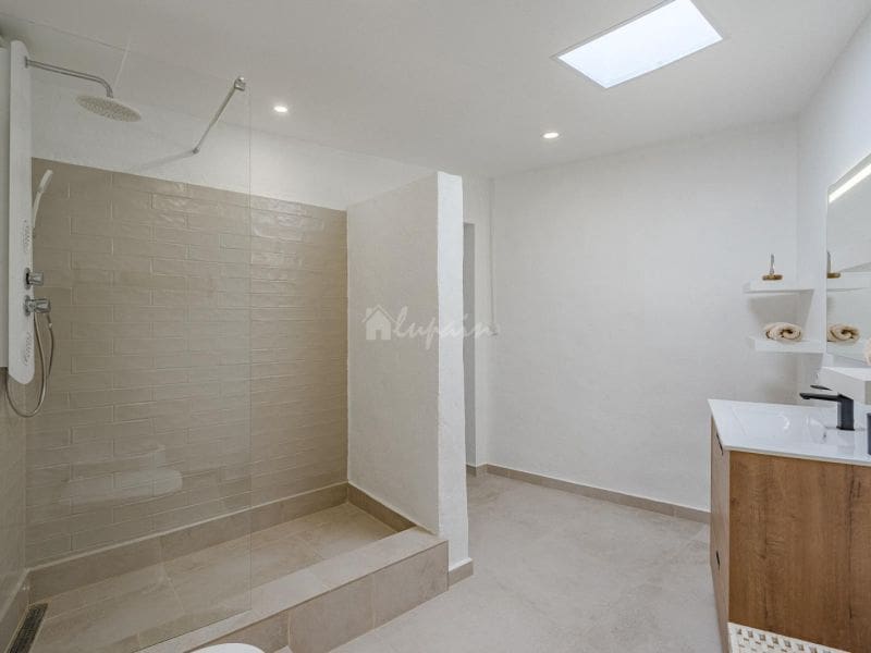 3 soveværelse Finca/Landehus til salg i Adeje - € 745.000 (Ref: 8456143)