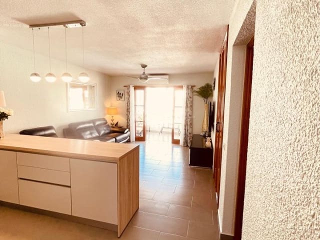 1 Zimmer Apartment zu verkaufen in Los Cristianos, Arona mit Pool - 249.950 € (Ref: 8521011)