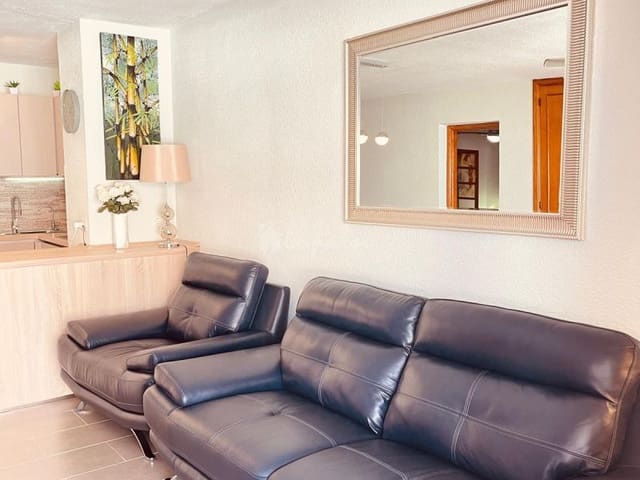 1 Zimmer Apartment zu verkaufen in Los Cristianos, Arona mit Pool - 249.950 € (Ref: 8521011)