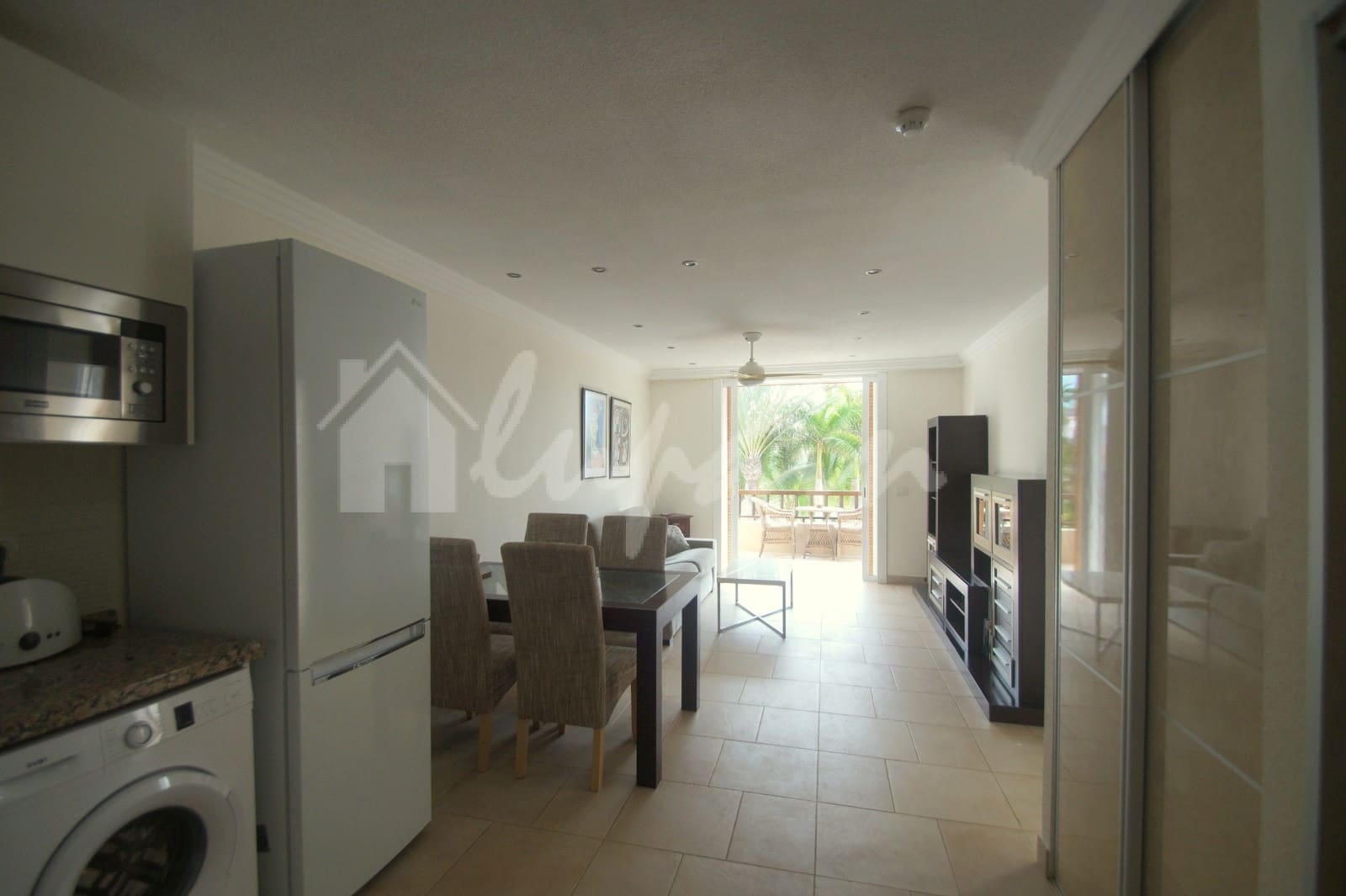 1 bedroom Apartment for sale in Playa de las Americas with pool - € 499,500 (Ref: 8607761)