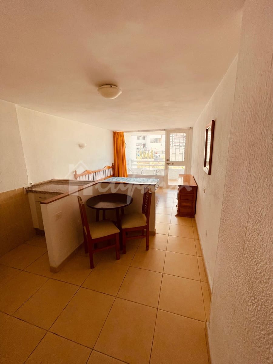 Studio til salg i Playa de las Americas med swimmingpool - € 195.000 (Ref: 8644202)