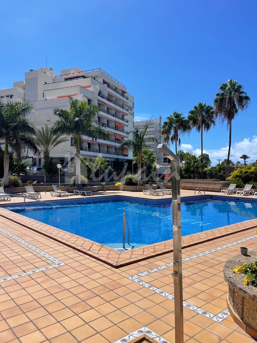 Studio til salg i Playa de las Americas med swimmingpool - € 195.000 (Ref: 8644202)