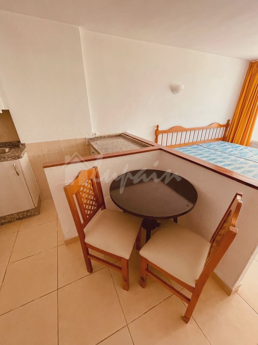 Studio til salg i Playa de las Americas med swimmingpool - € 195.000 (Ref: 8644202)