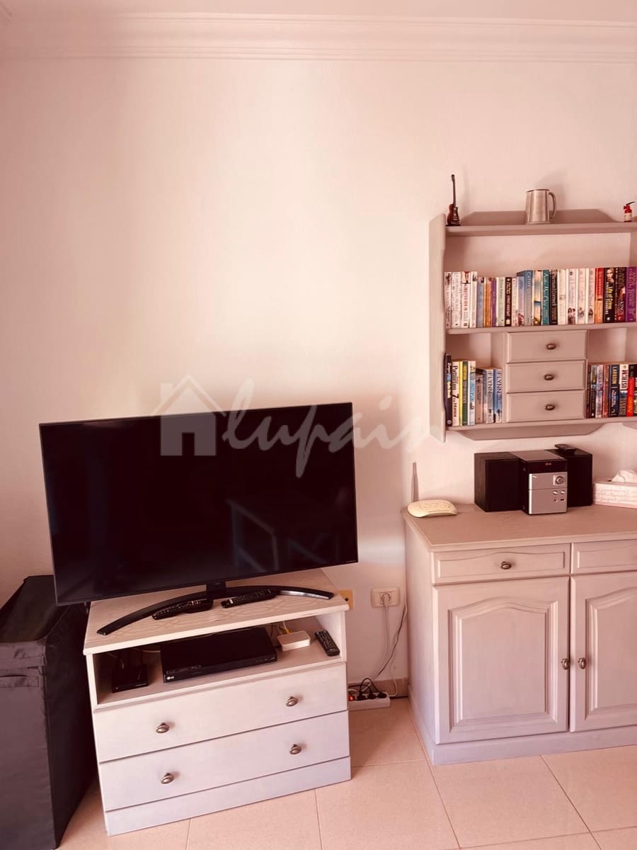 1 soverom Leilighet til salgs i Los Cristianos med svømmebasseng - € 260 000 (Ref: 8647439)