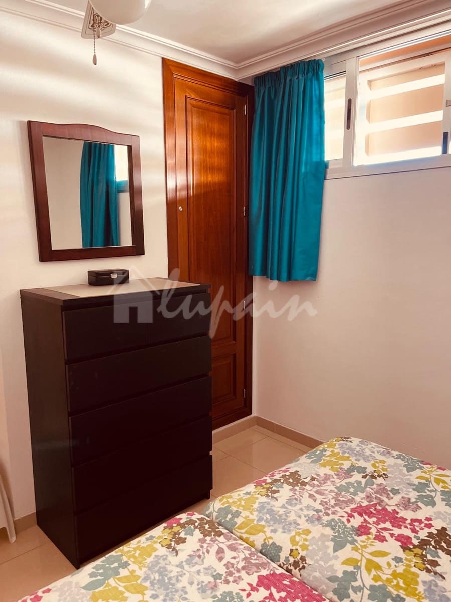 1 soverom Leilighet til salgs i Los Cristianos med svømmebasseng - € 260 000 (Ref: 8647439)