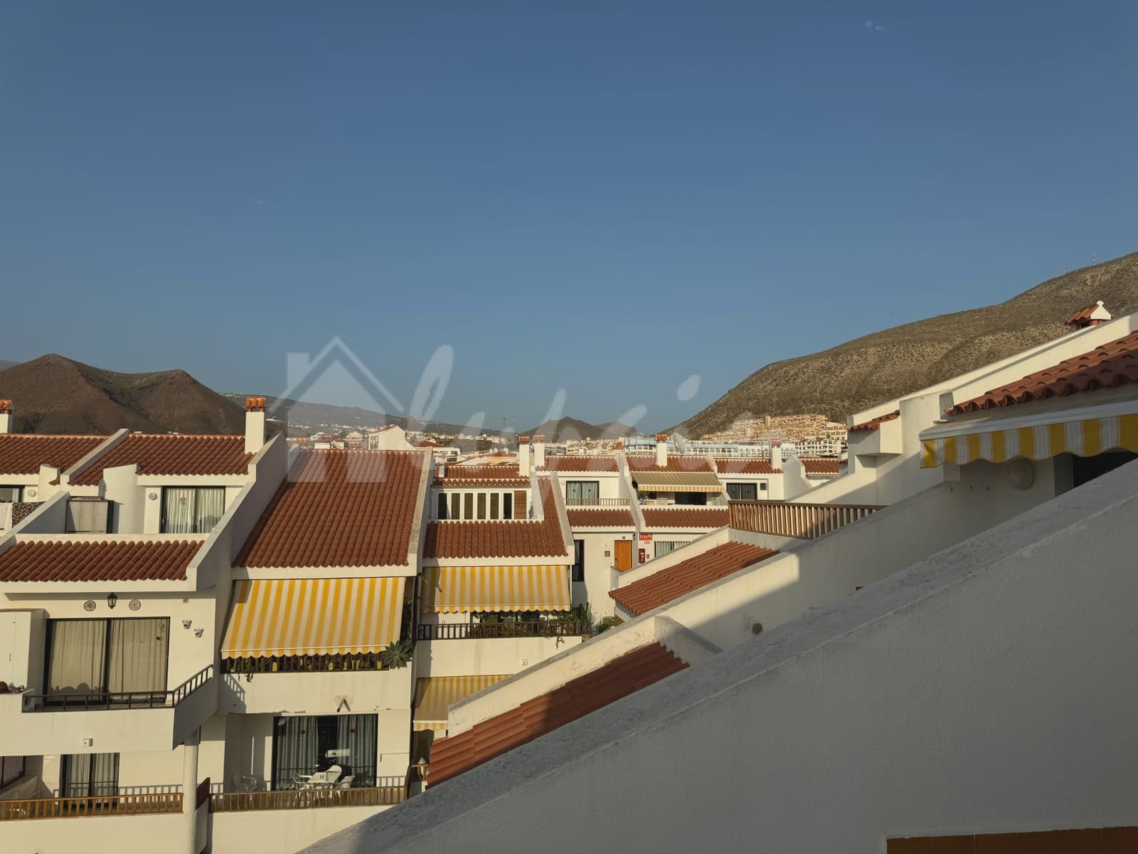 2 soveværelse Lejlighed til salg i Los Cristianos med swimmingpool - € 450.000 (Ref: 8669226)