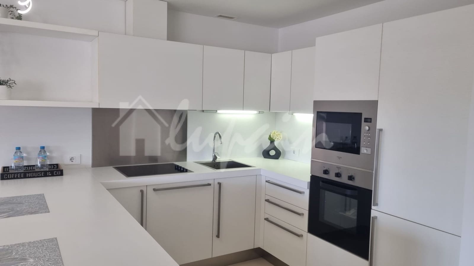 3 slaapkamer Appartement te koop in Amarilla Golf met zwembad - € 380.000 (Ref: 8690645)