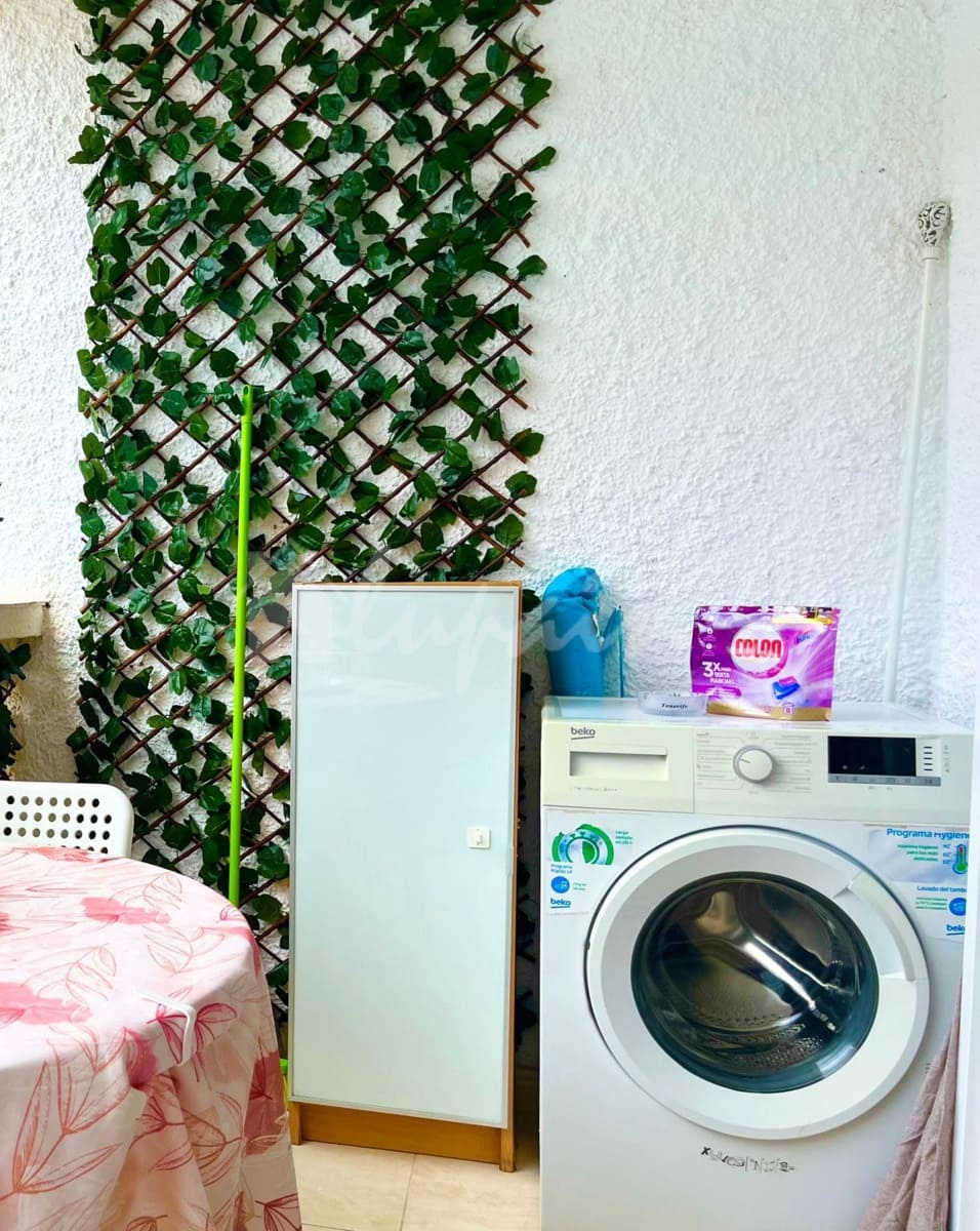 1 makuuhuone Huoneisto myytävänä paikassa Playa de las Americas mukana uima-altaan - 262 500 € (Ref: 8692170)