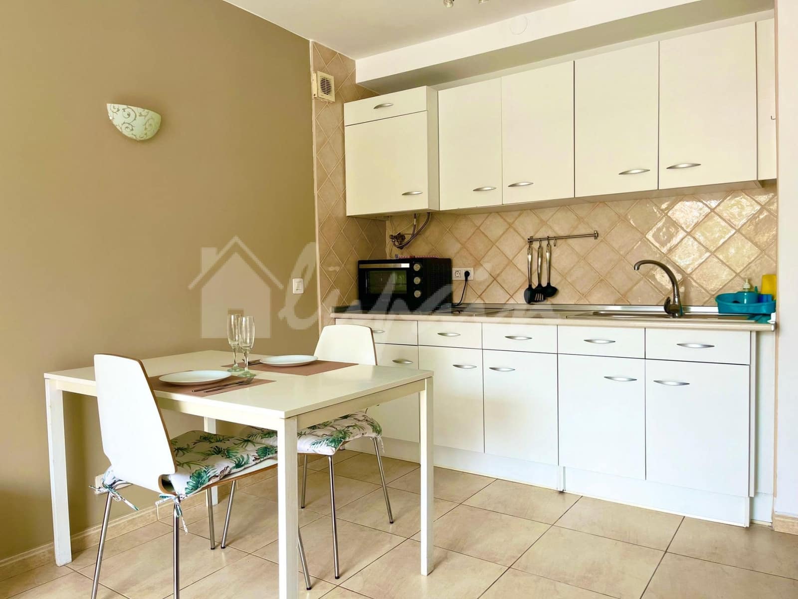 1 makuuhuone Huoneisto myytävänä paikassa Playa de las Americas mukana uima-altaan - 262 500 € (Ref: 8692170)