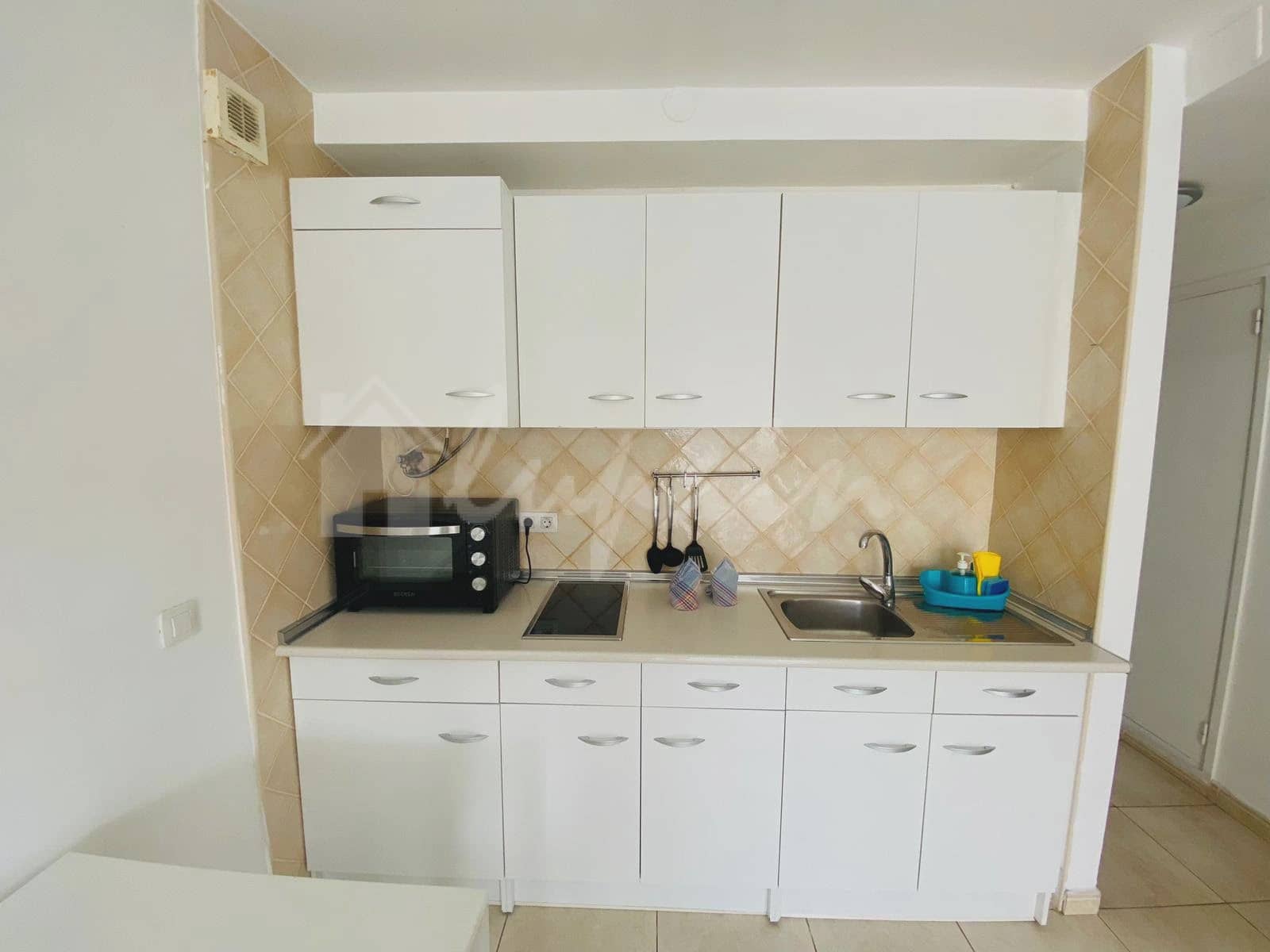 1 bedroom Apartment for sale in Playa de las Americas with pool - € 262,500 (Ref: 8692170)